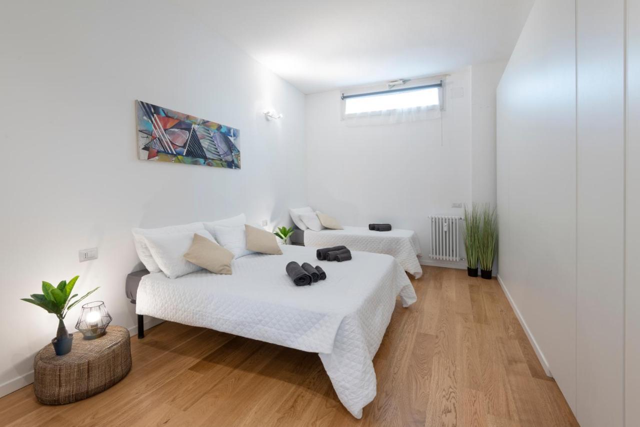 Deluxe 120 Mq , 4 Minuti A Piedi Dai Navigli Appartement