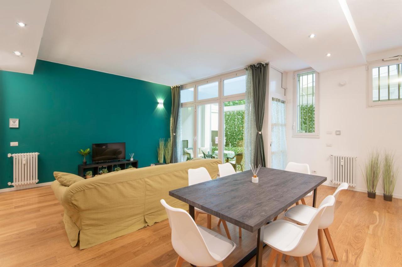 Appartement Deluxe 120 Mq , 4 Minuti A Piedi Dai Navigli Milan